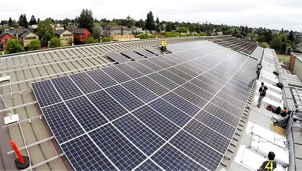 Firemná fotovoltaika​